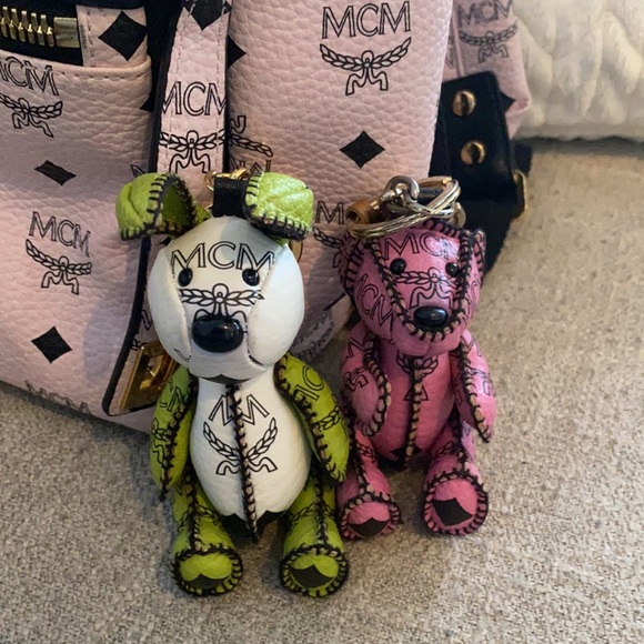 Authentic MCM powder pink backpack with detachable clutch bag - Picture 2 of 3